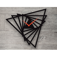 Часы абстракция треугольник