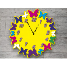 Часы с разноцветными бабочками